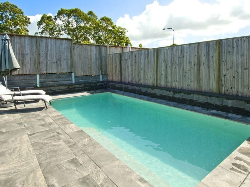 15 Challenger Way, Coomera Waters QLD 4209