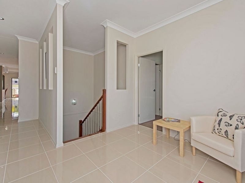 27 Garawarra Crescent, Upper Coomera QLD 4209