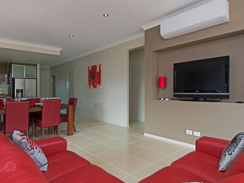 27 Garawarra Crescent, Upper Coomera QLD 4209