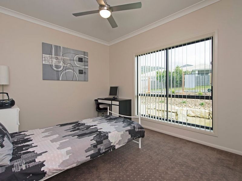 27 Garawarra Crescent, Upper Coomera QLD 4209