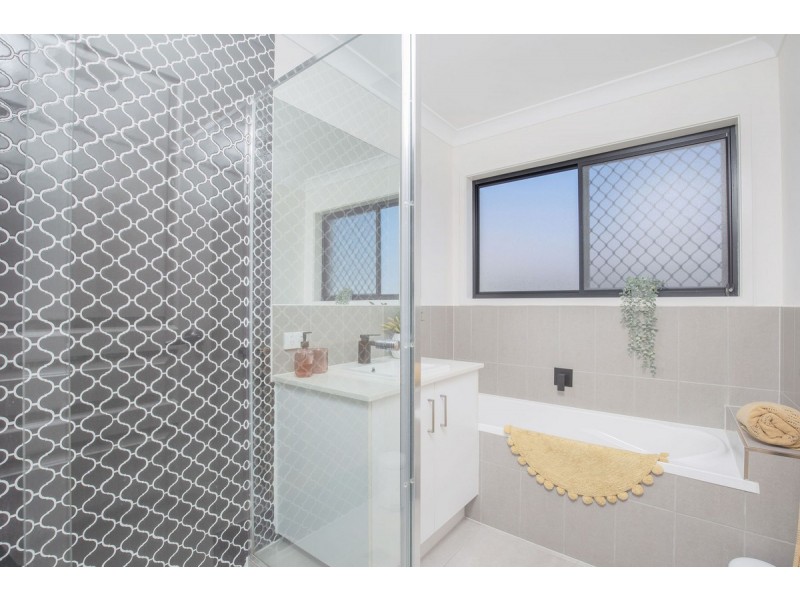 10 Olivia Close, Coomera QLD 4209