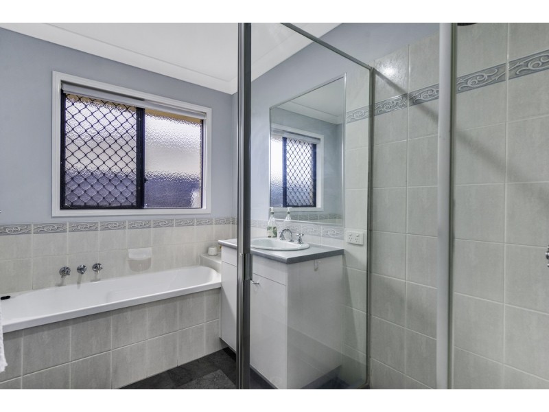 49 Bedivere Drive, Ormeau QLD 4208