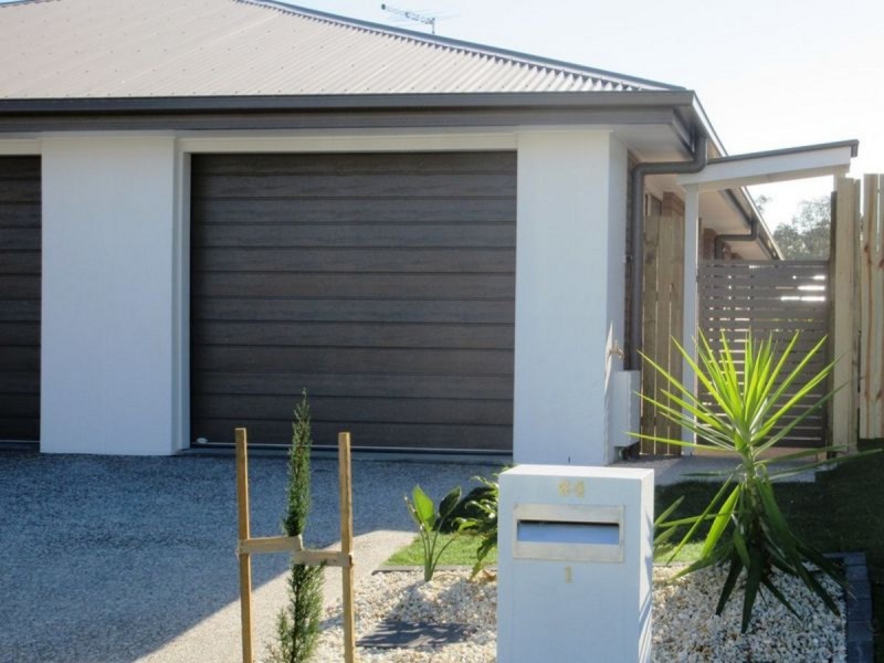 1/64 Milbrook Crescent, Pimpama QLD 4209