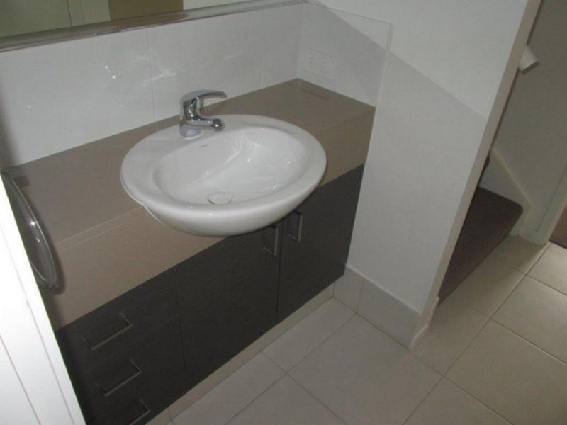 16 Gannet Place, Upper Coomera QLD 4209