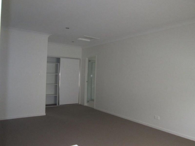 16 Gannet Place, Upper Coomera QLD 4209