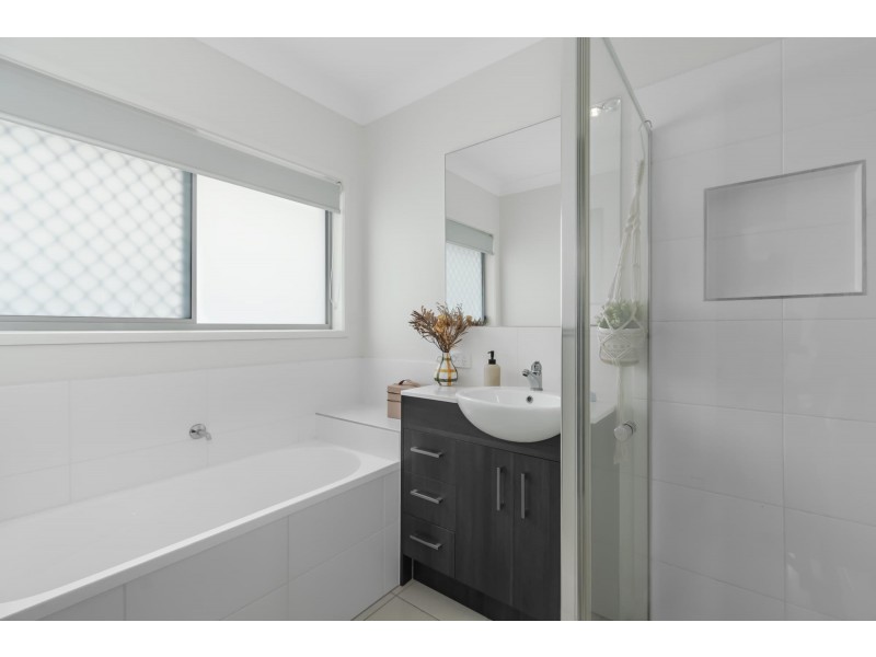 9 Cudmore Street, Pimpama QLD 4209