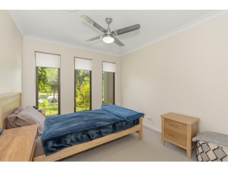 14 Valley Brook Rise, Maudsland QLD 4210