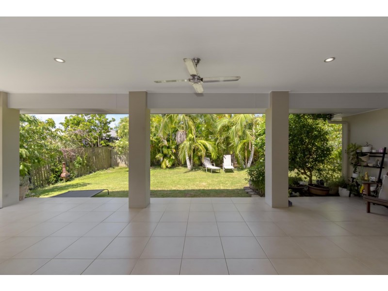 14 Valley Brook Rise, Maudsland QLD 4210