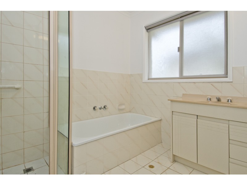 1/30 Stretton Drive, Helensvale QLD 4212