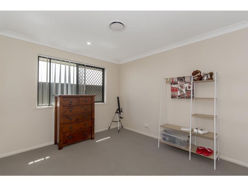 19 Gatina Crescent, Coomera QLD 4209