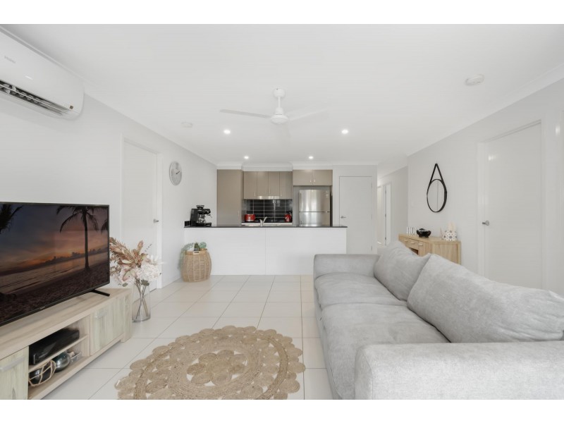 1/14 Xenia Street, Pimpama QLD 4209