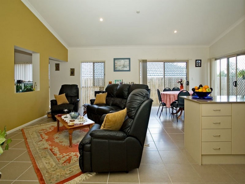 8 Macdonald Avenue, Upper Coomera QLD 4209