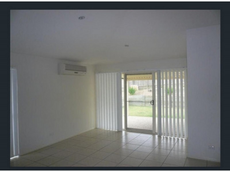 8 Madison Road, Coomera QLD 4209