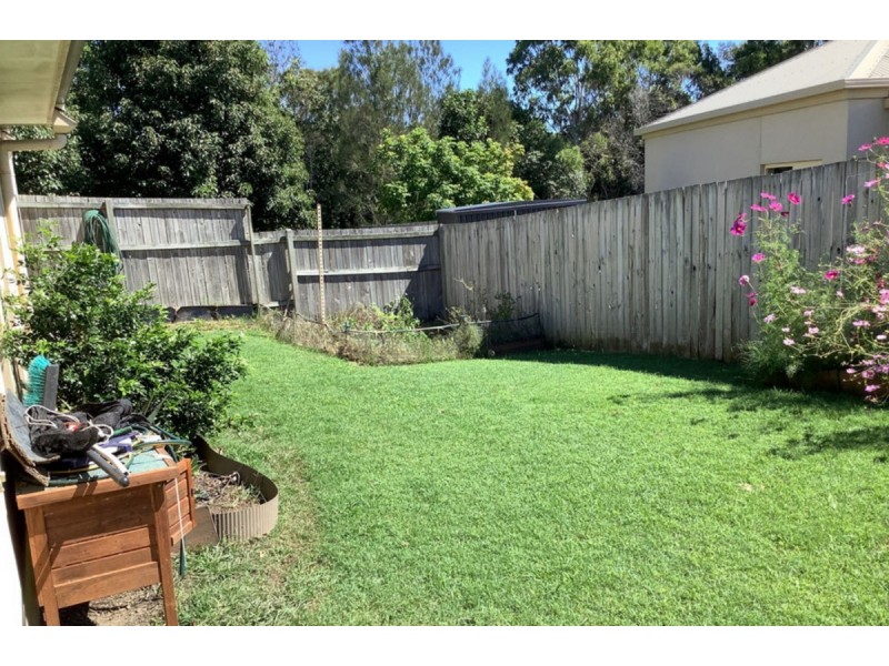 8 Madison Road, Coomera QLD 4209