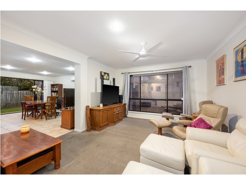 6 Nicola Way, Upper Coomera QLD 4209