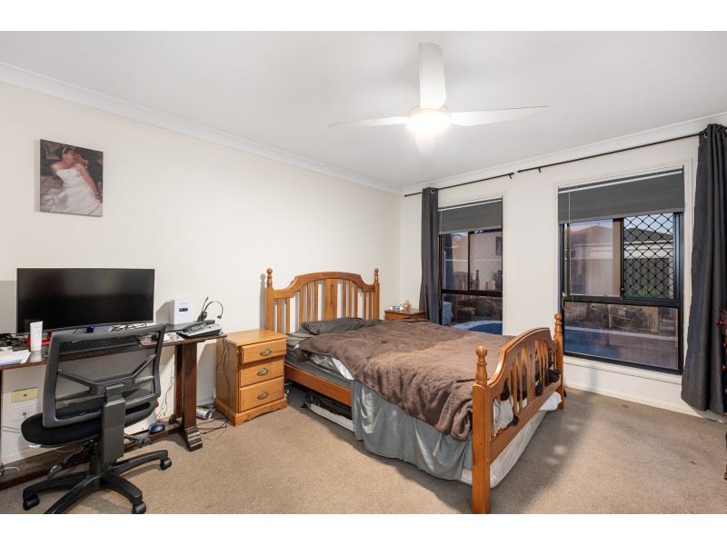 6 Nicola Way, Upper Coomera QLD 4209