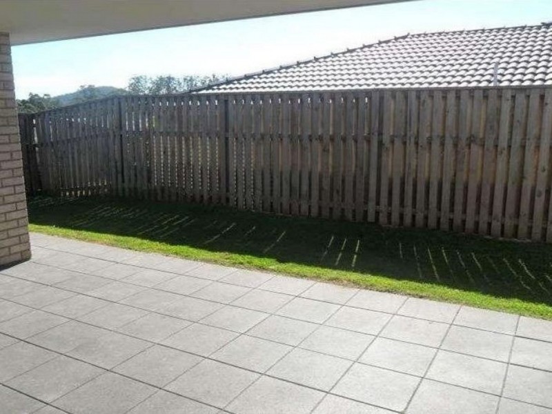 13 Starkey Street, Pacific Pines QLD 4211