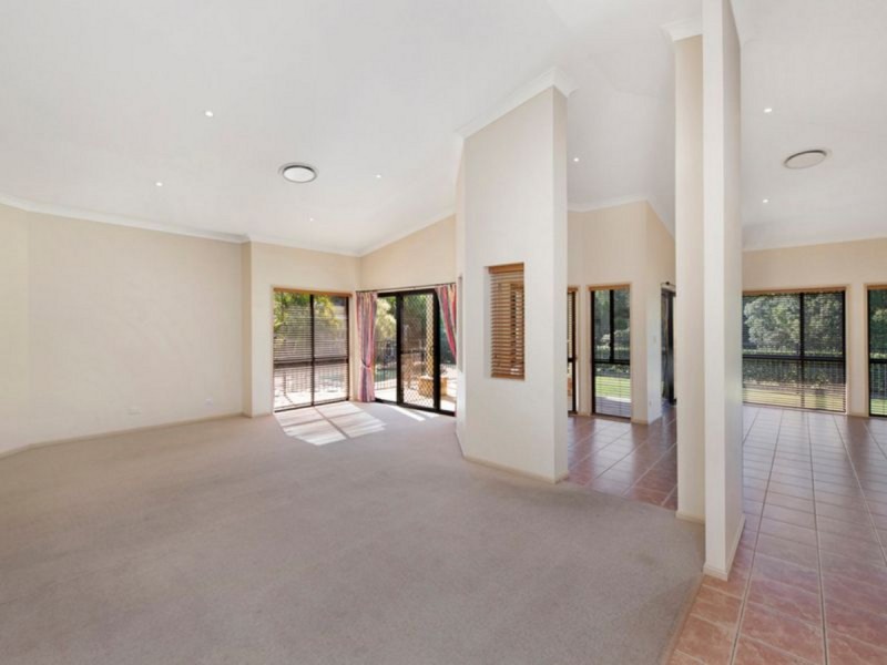 44 Albert Valley Drive, Bahrs Scrub QLD 4207