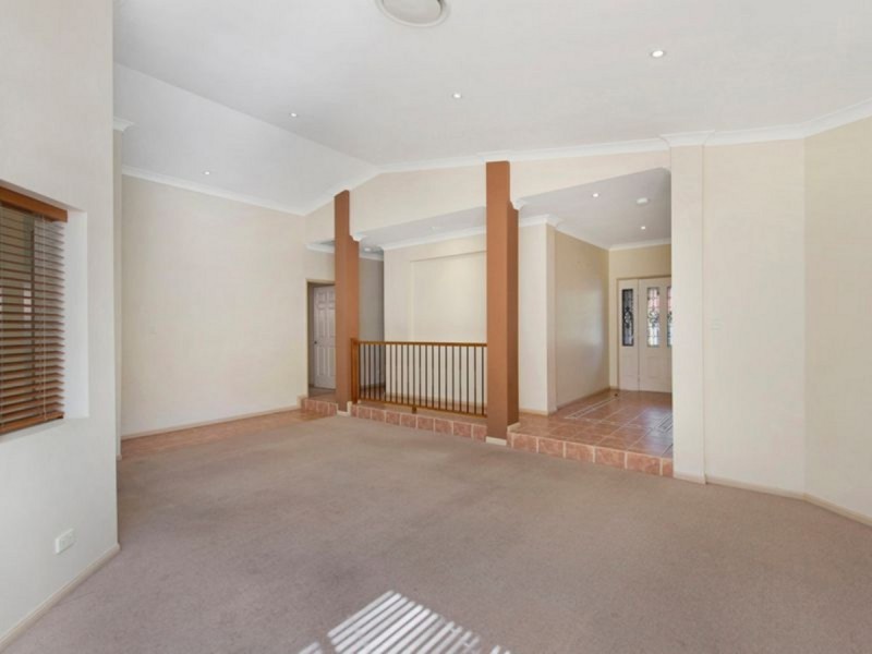 44 Albert Valley Drive, Bahrs Scrub QLD 4207