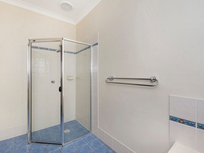 44 Albert Valley Drive, Bahrs Scrub QLD 4207