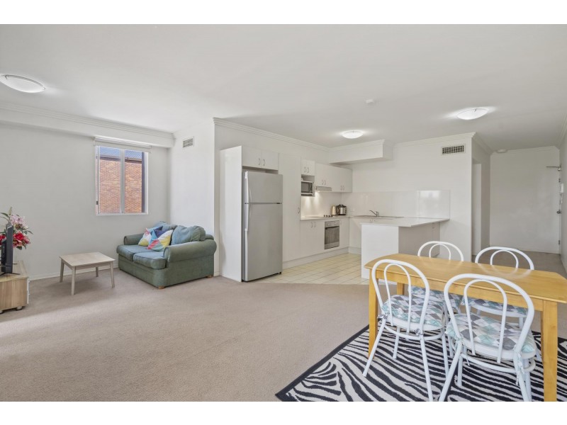 11/6-10 Rose Street, Southport QLD 4215