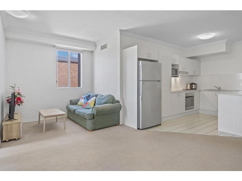 11/6-10 Rose Street, Southport QLD 4215
