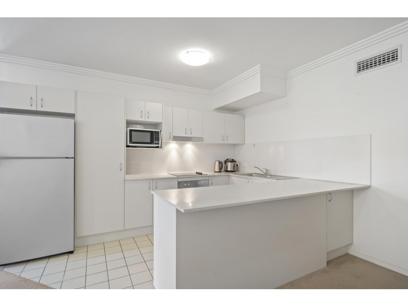 11/6-10 Rose Street, Southport QLD 4215