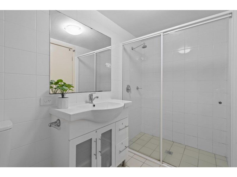 11/6-10 Rose Street, Southport QLD 4215