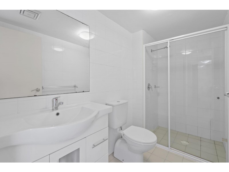 11/6-10 Rose Street, Southport QLD 4215