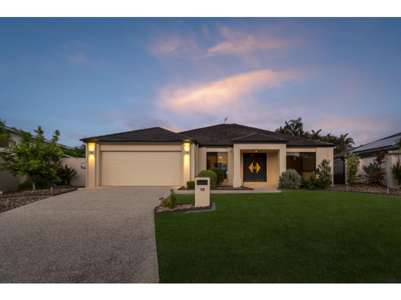 19 Lagos Court, Coombabah QLD 4216