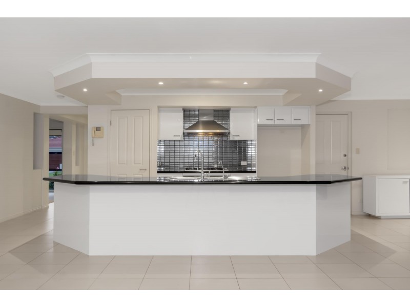 19 Lagos Court, Coombabah QLD 4216