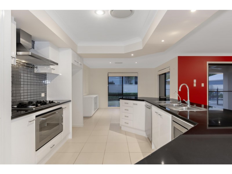 19 Lagos Court, Coombabah QLD 4216