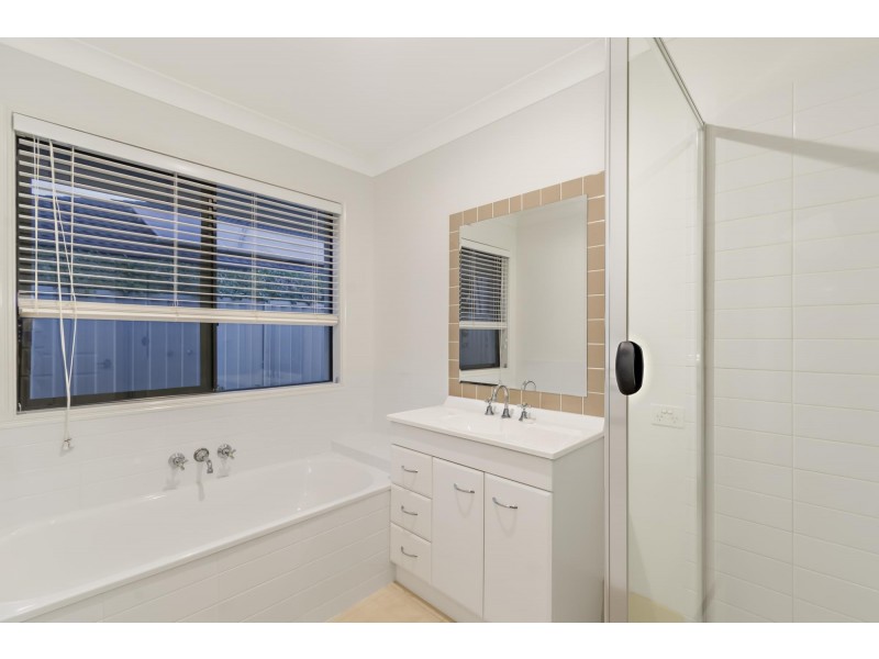 19 Lagos Court, Coombabah QLD 4216