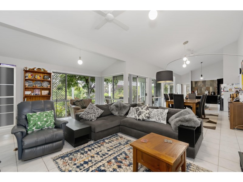 607 Henri Robert Drive, Tamborine Mountain QLD 4272