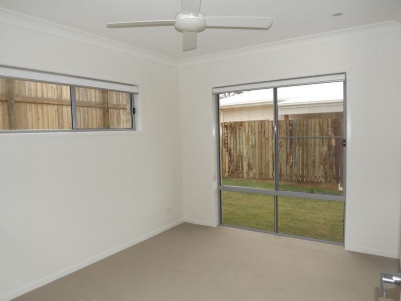 12 Hoop Pine Circuit, Coomera QLD 4209