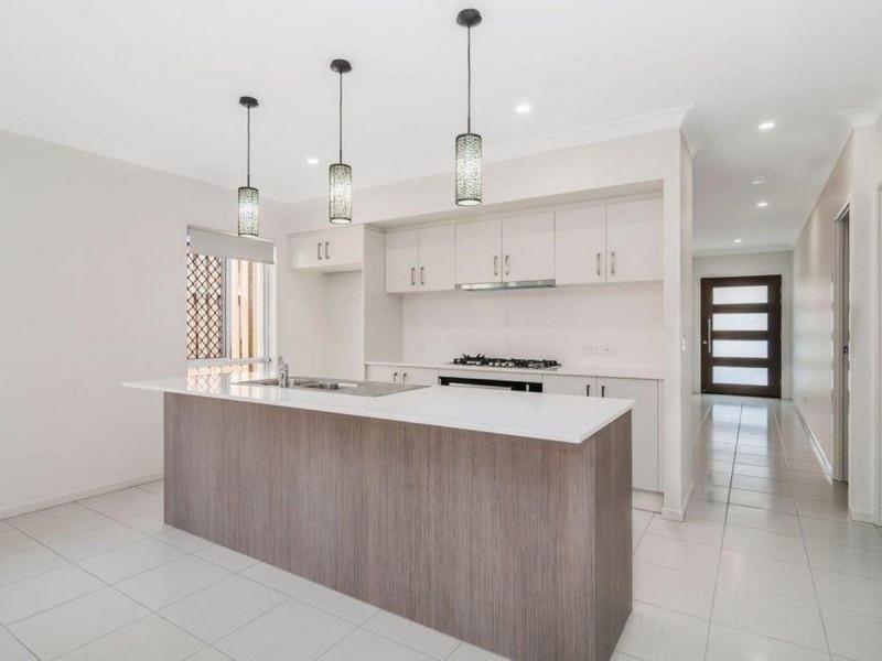 12 Cudmore Street, Pimpama QLD 4209