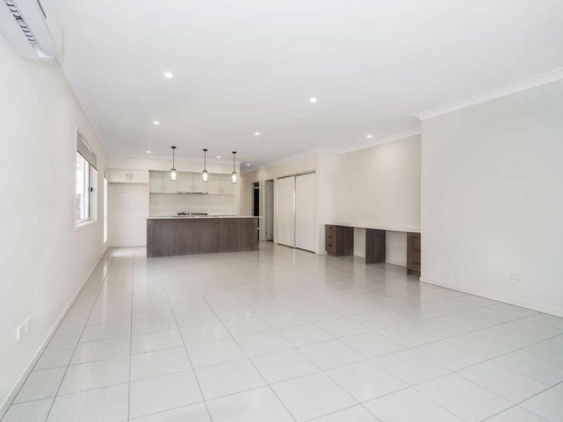 12 Cudmore Street, Pimpama QLD 4209