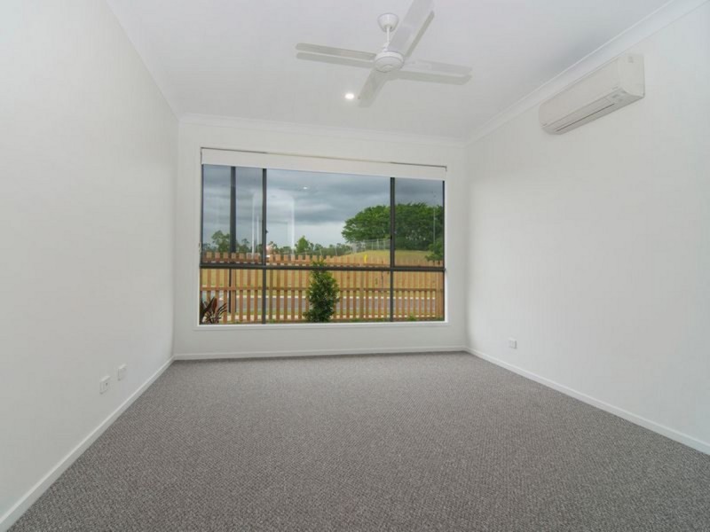 2 Laurel Drive, Helensvale QLD 4212