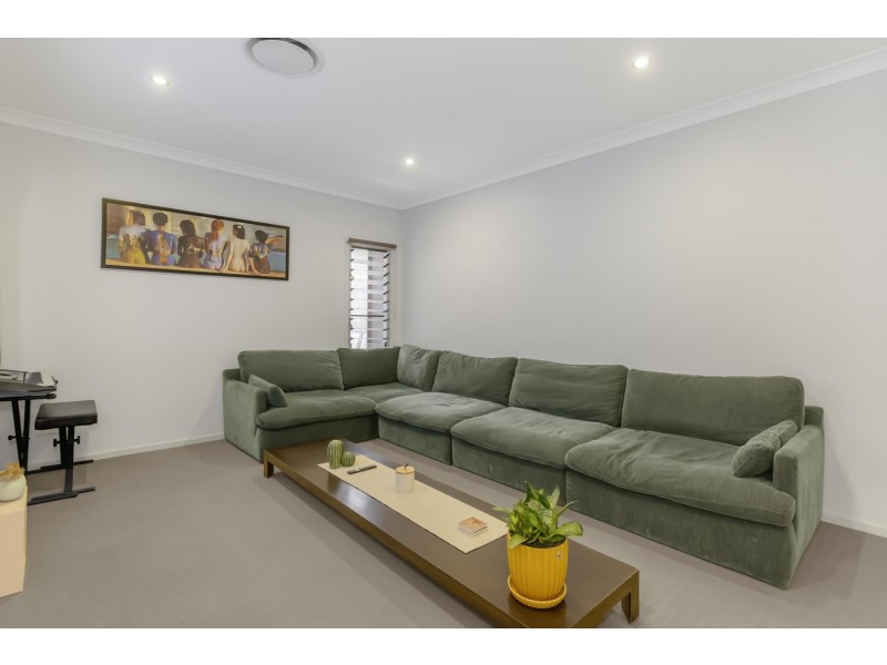 18 Dalray Drive, Raceview QLD 4305