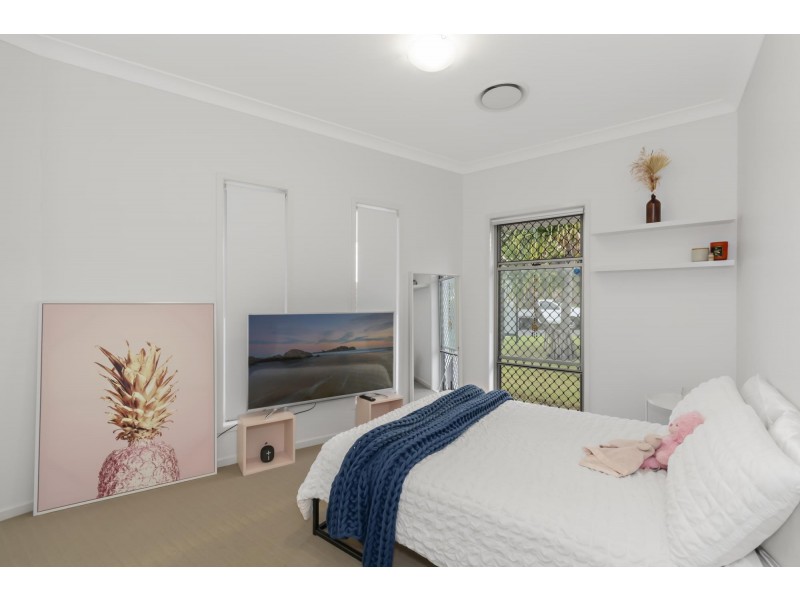18 Dalray Drive, Raceview QLD 4305