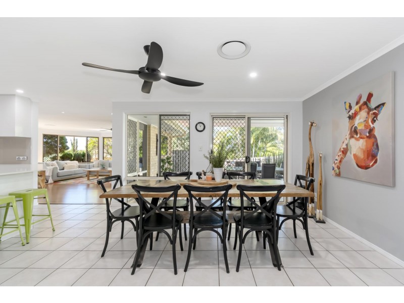 45 Palmerston Drive, Oxenford QLD 4210