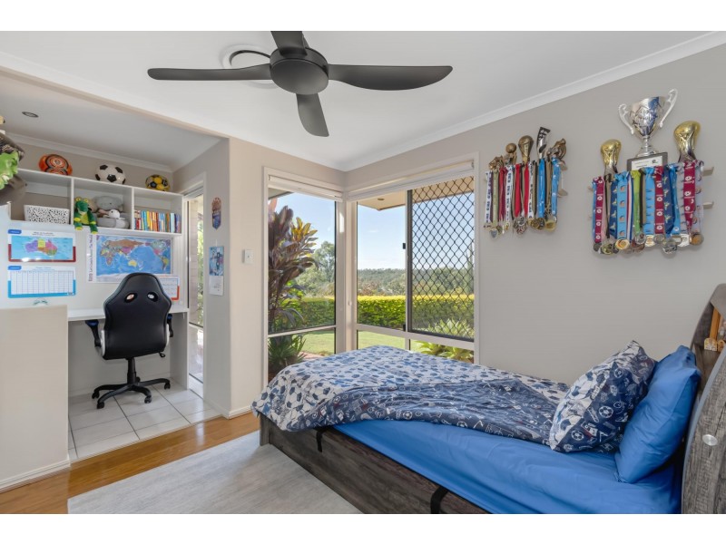 45 Palmerston Drive, Oxenford QLD 4210