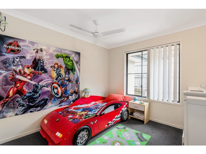 35 Christopher Street, Pimpama QLD 4209