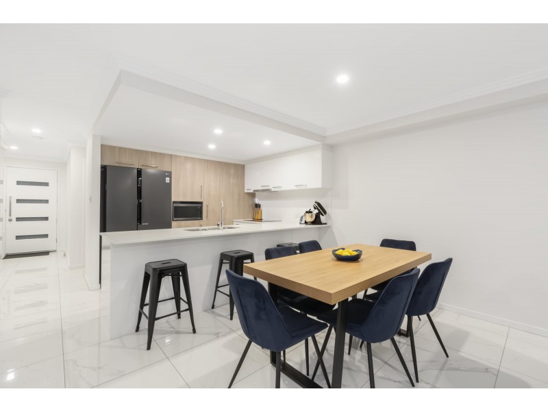 14/18 Tian Crescent, Upper Coomera QLD 4209