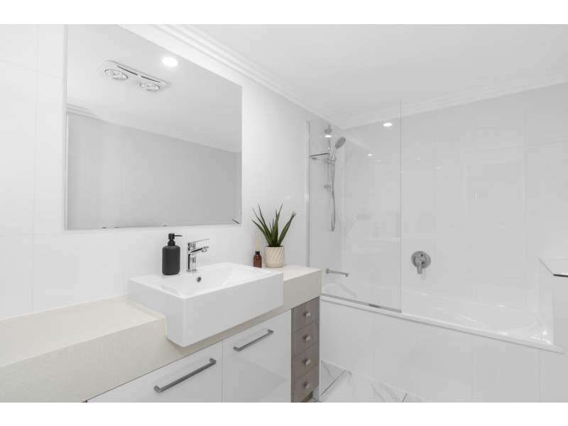 14/18 Tian Crescent, Upper Coomera QLD 4209