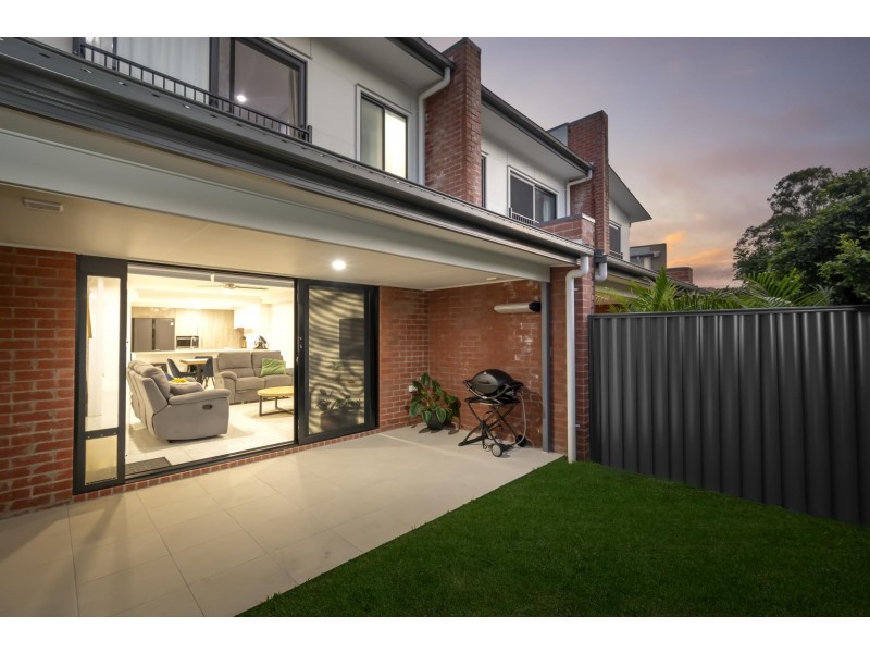 14/18 Tian Crescent, Upper Coomera QLD 4209