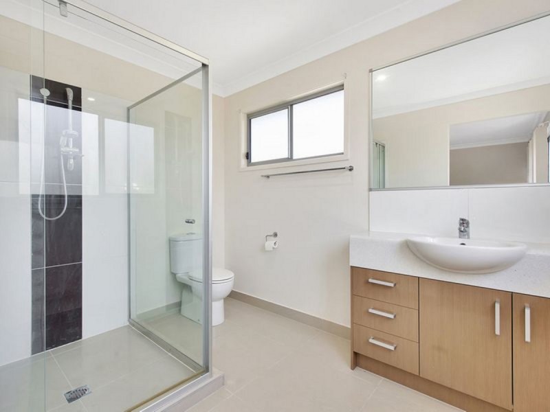 50b Bellagio Crescent, Coomera QLD 4209