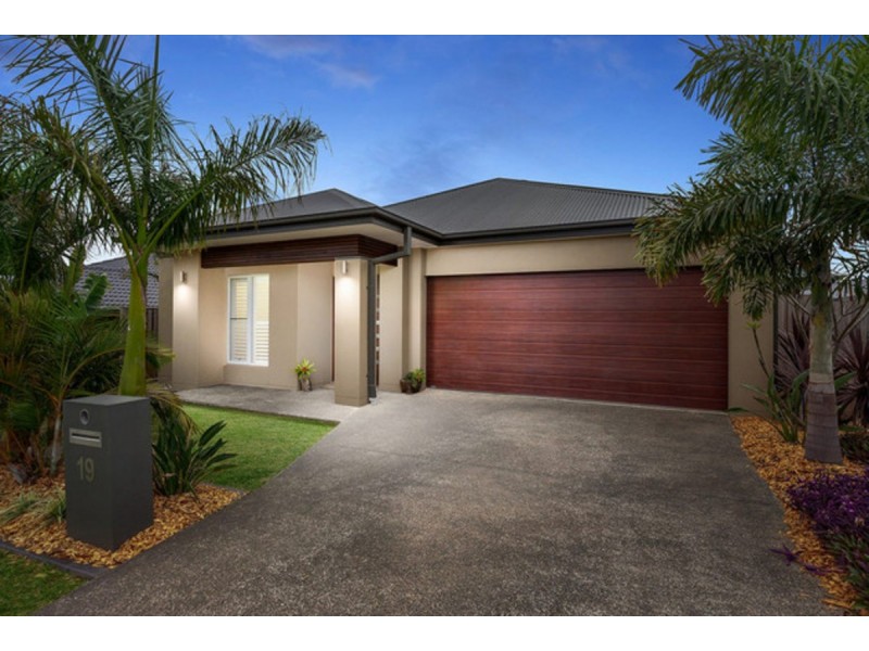19 Gemini Circuit, Coomera QLD 4209
