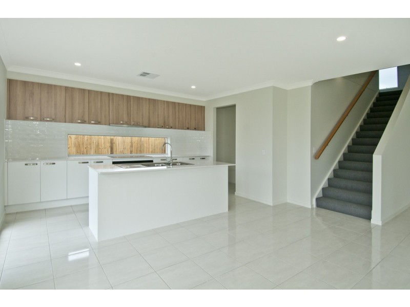 37 Fountain Street, Pimpama QLD 4209