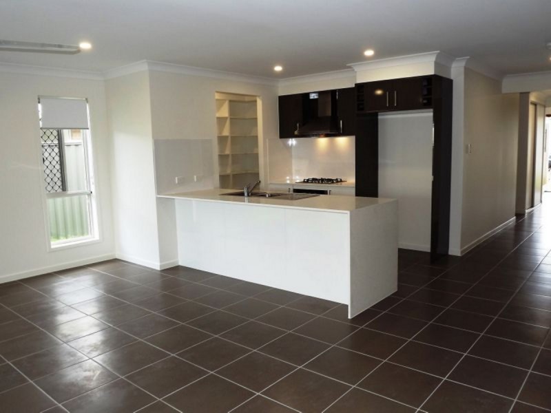 70 Taurus Circuit, Coomera QLD 4209